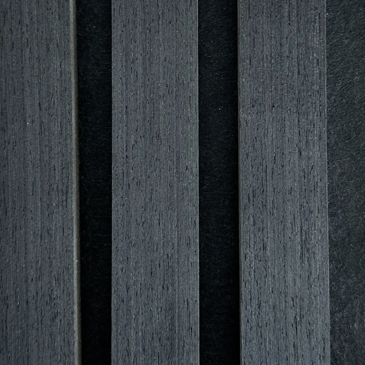 Akustikpanel prøve i sort egefiner 150 x 120 mm