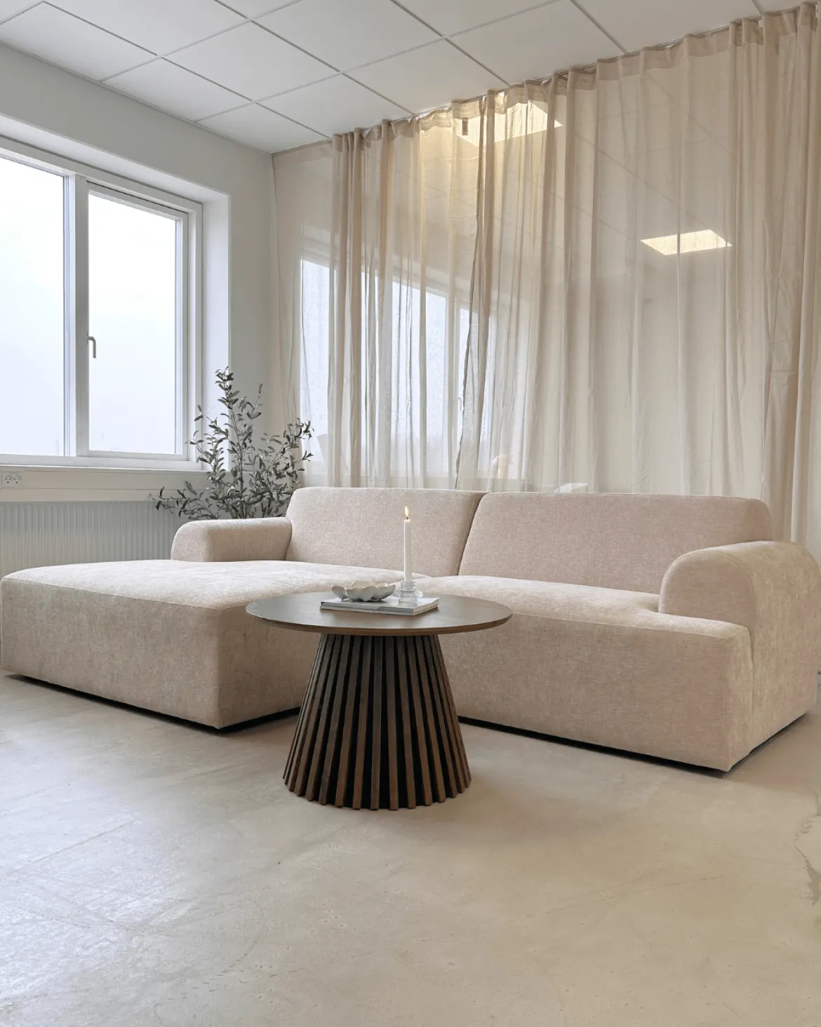 Arianna chaiselong sofa cream - Venstrevendt