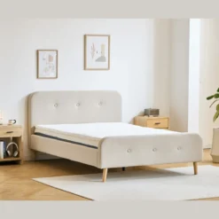 Christian seng i beige 180x200 cm inkl. sengelameller og madrasser
