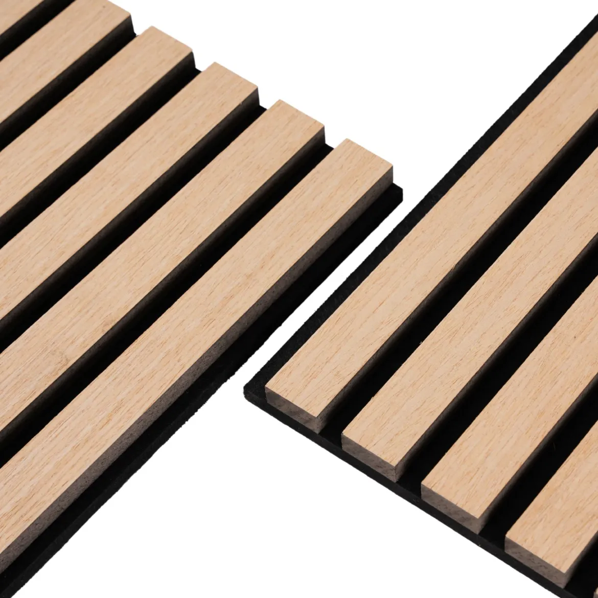 Fleksibel akustikpanel i egetræsfiner 2600x520x18 mm