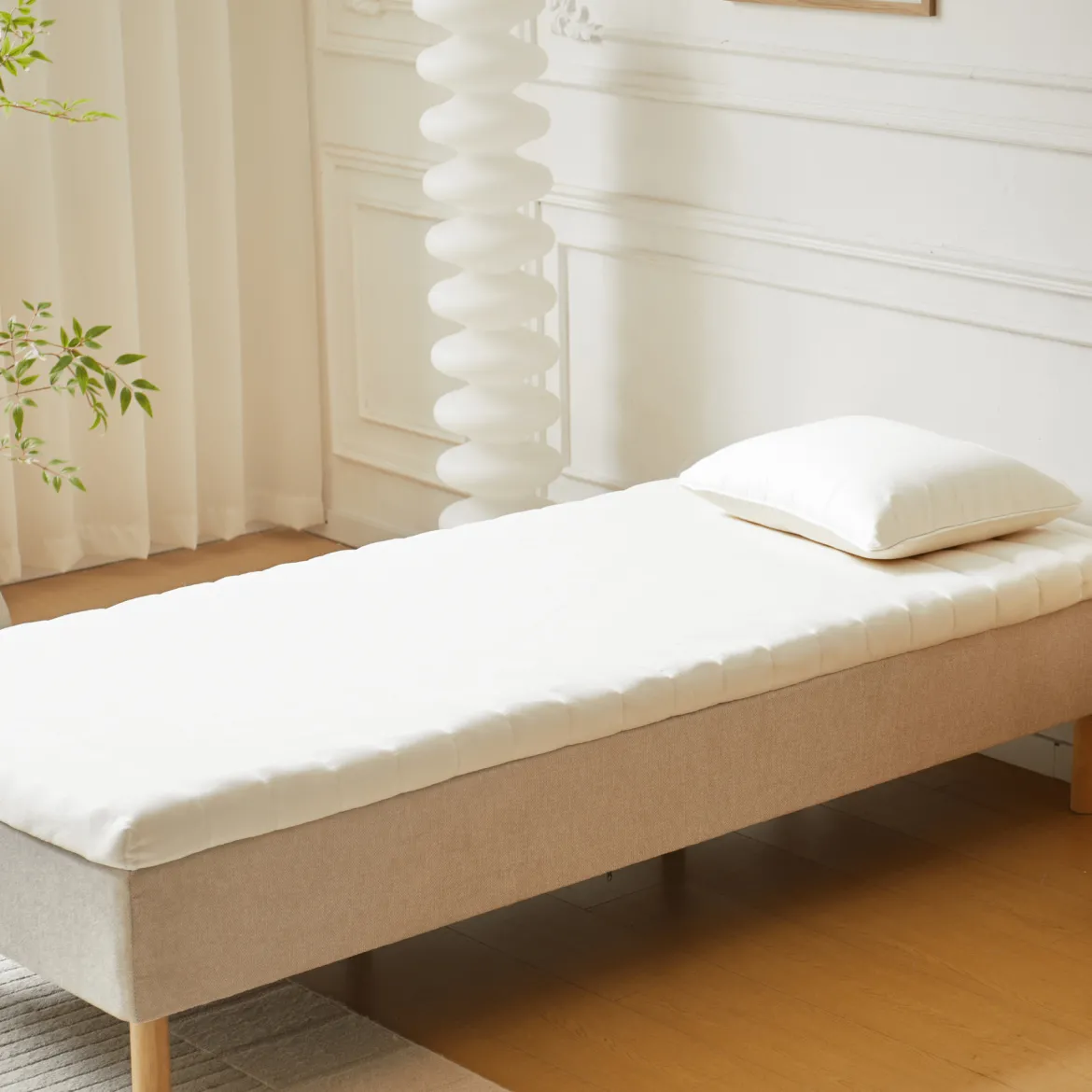 Premium Aksel hvid topmadras i memoryskum 90x200x7 cm
